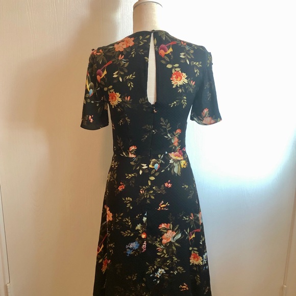 Dress - Picture 3 of 5